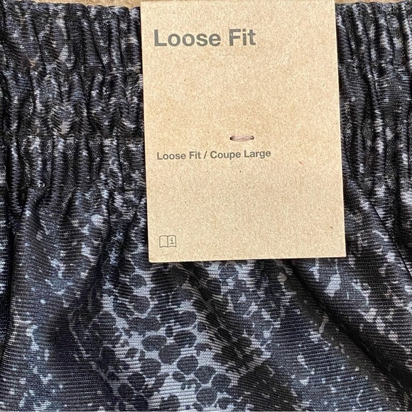Nike Women’s Dri-Fit Rebel Fly Snake Print Basketball Shorts Black Silver NWT - Picture 10 of 15
